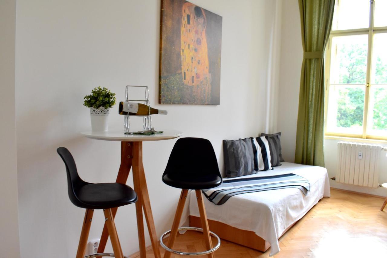 פראג Wellness Apartments Florenc מראה חיצוני תמונה