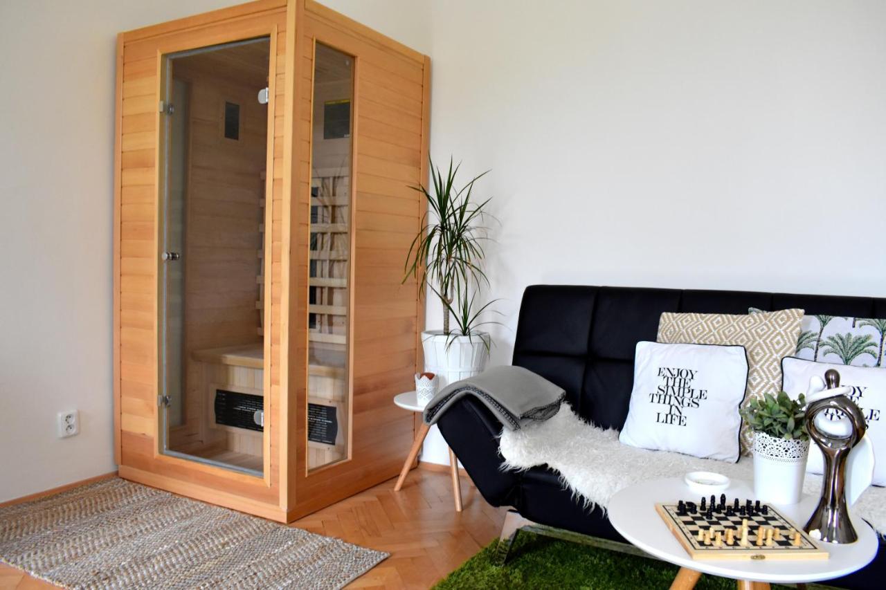 פראג Wellness Apartments Florenc מראה חיצוני תמונה