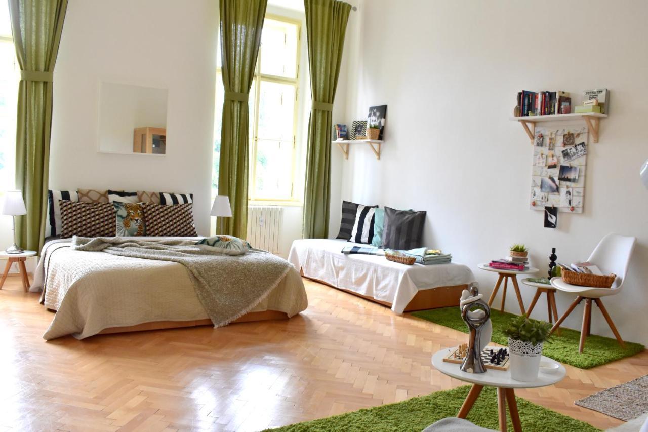 פראג Wellness Apartments Florenc מראה חיצוני תמונה