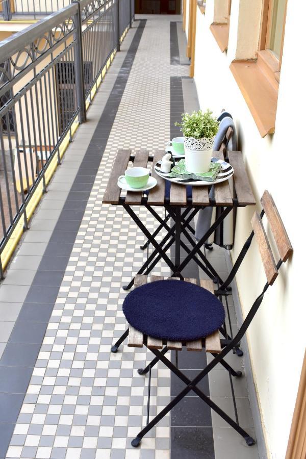 פראג Wellness Apartments Florenc מראה חיצוני תמונה